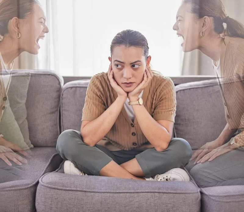 pmdd vs bipolar​